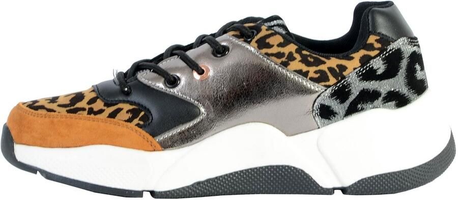 The Divine Factory Sneakers AP4013