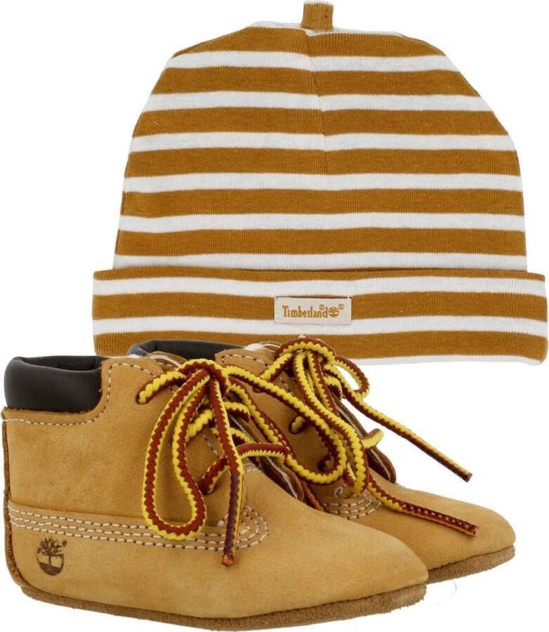 Graveren ondanks Persona Timberland Crib Set babyschoentje van nubuck met muts giftbox - Schoenen.nl