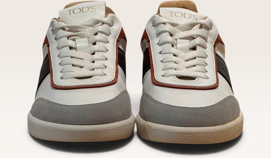 Tod's sneakers wit met zwarte zijband en roestbruine hiel voor heren