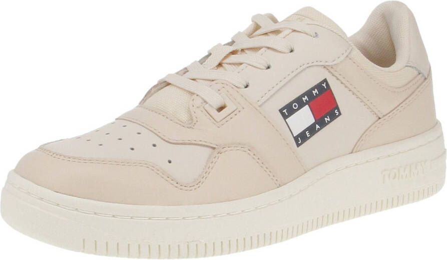 TOMMY JEANS Sneakers met sleehak RETRO BASKET WMN met merklabel opzij