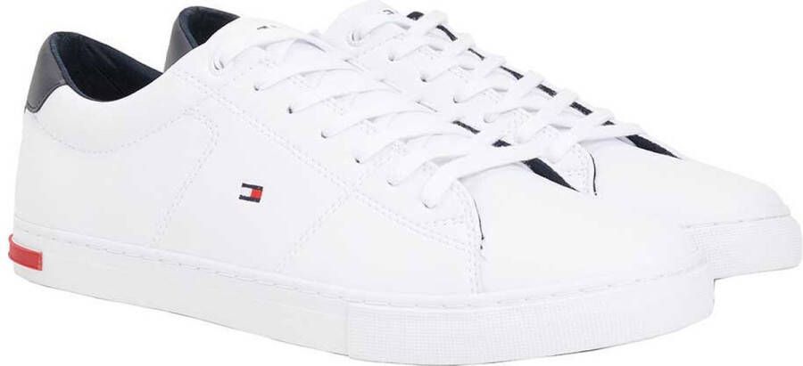 Tommy Hilfiger Sneakers ESSENTIAL LEATHER DETAIL VUL met contrastafwerking vrijetijdsschoen lage schoen veterschoen