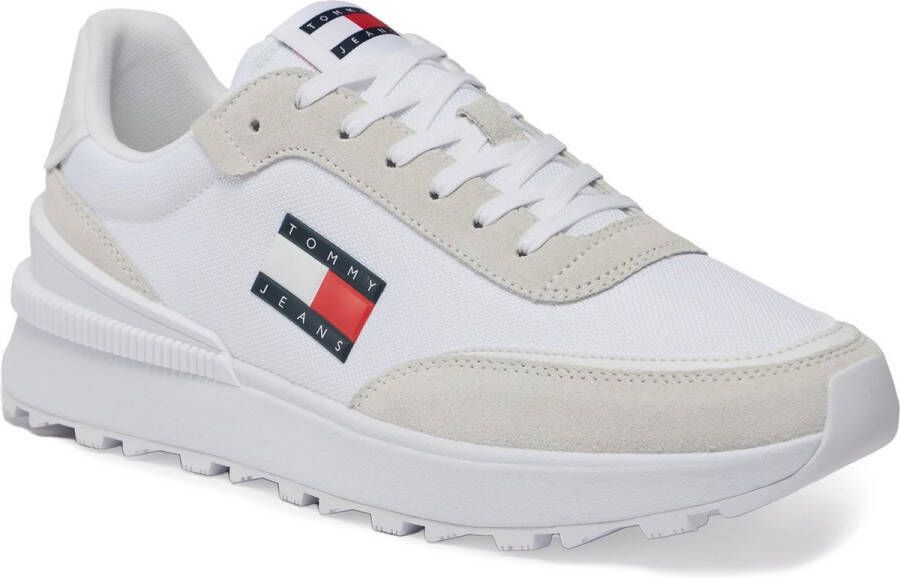 TOMMY JEANS Sneakers met sleehak TJW TECH RUNNER ESS vrijetijdsschoen veterschoen lage schoen met contrastaccenten