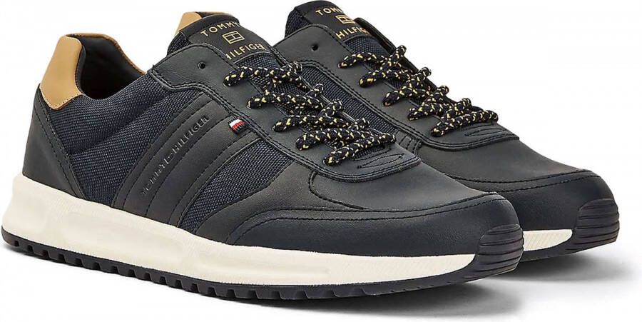 Tommy Hilfiger Sneakers CORPORATE TOMMY CUPSOLE met zijstrepen vrijetijdsschoen halfhoge schoen veterschoen