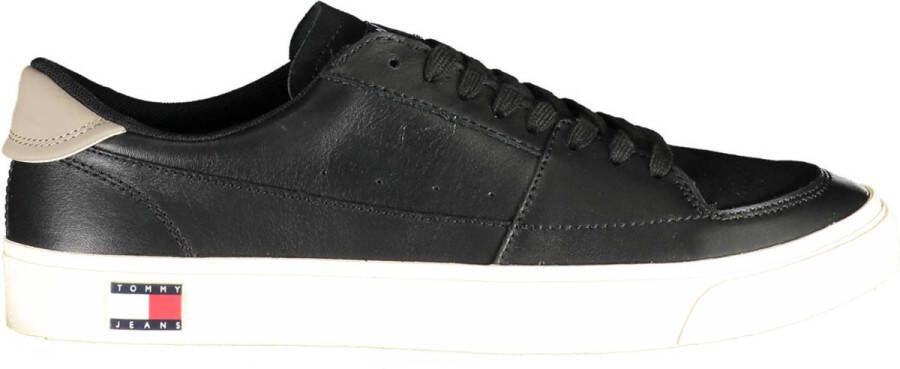 Tommy Hilfiger Zwarte Herensneakers met Contrasterende Details Zwart Heren