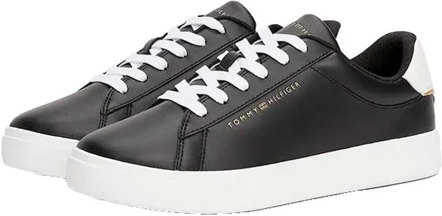 Tommy Hilfiger Plateausneakers ESSENTIAL COURT SNEAKER vrijetijdsschoen lage schoen veterschoen met logo-opdruk