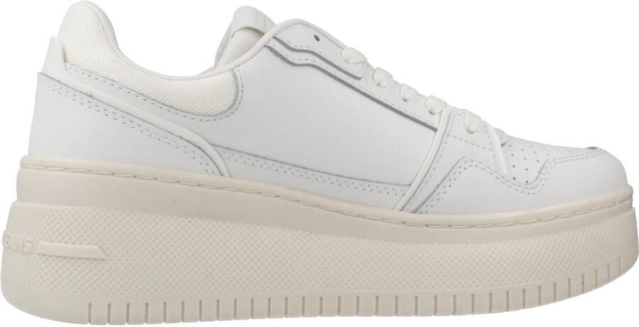 TOMMY JEANS Sneakers met sleehak TJW RETRO BASKET FLATFORM sleehak plateau vrijetijdsschoen veterschoen met perforatiepatroon