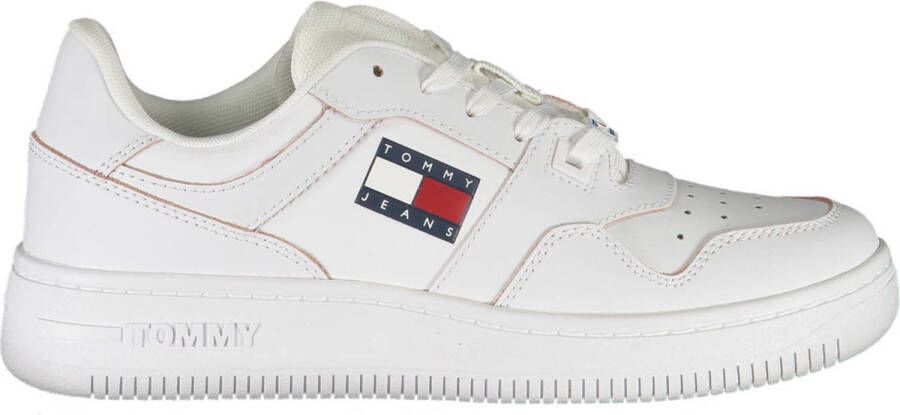 TOMMY JEANS Plateausneakers TJW RETRO BASKET FLATFORM ESS met logo-tekst in de zool vrijetijdsschoen lage schoen veterschoen - Foto 12