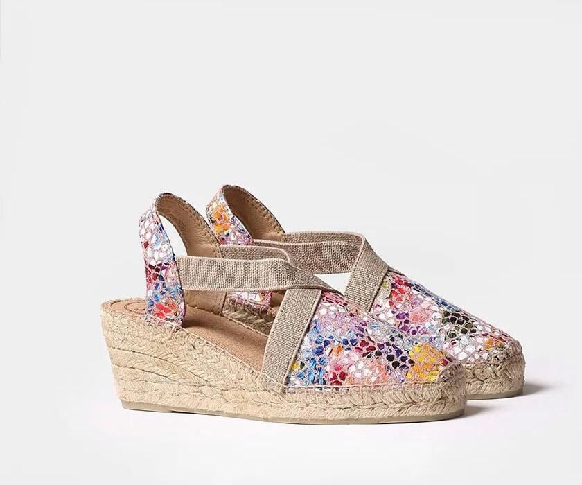 Toni Pons Espadrille met gesloten teen en middelhoge sleehak TELVA-PM