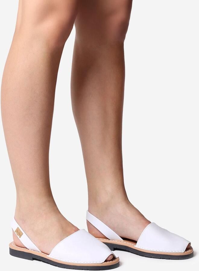 Toni Pons Klassieke leren sandalen voor dames uit Menorca MAO-P