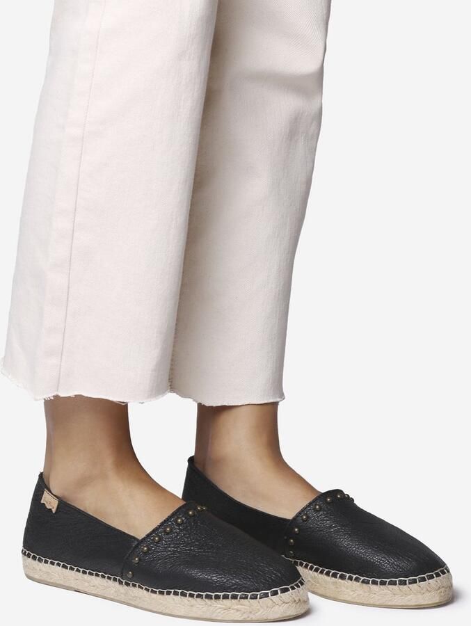 Toni Pons Platte leren espadrilles voor dames met studs MALTA