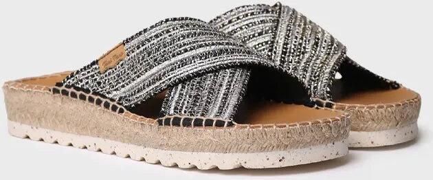 Toni Pons Platte sandaal met gekruiste bandjes en een glanzende afwerking BALI-CL