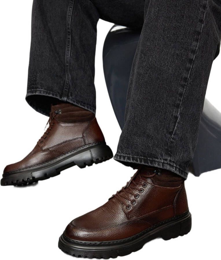 TRENDYOL SHOES Bruine Echte Leren Veterlaarzen Voor Heren Takaw25Bo00037