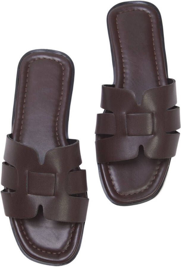 TRENDYOL SHOES Bitter Coffee Single Band Dagelijkse Damespantoffels Takss24Te00010