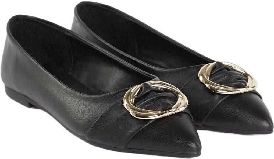 TRENDYOL SHOES Zwarte Ballerina Voor Dames Met Antieke Gesp En Puntige Neus Takss24Be00004