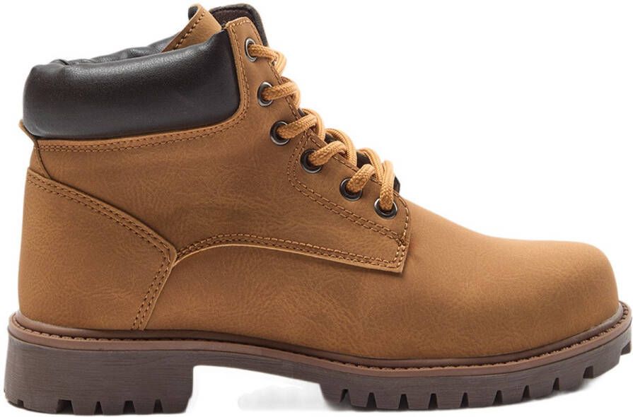 TRENDYOL SHOES Zwarte Veterschoenen Met Korte Platte Hak Voor Dames Takaw25Bo00046