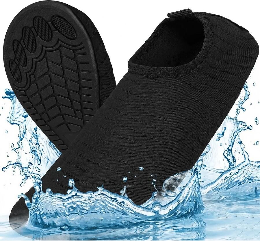 Trizand Zwarte waterschoenen voor strand zwembad en watersport met antislip TPE zool flexibele pasvorm en laag gewicht
