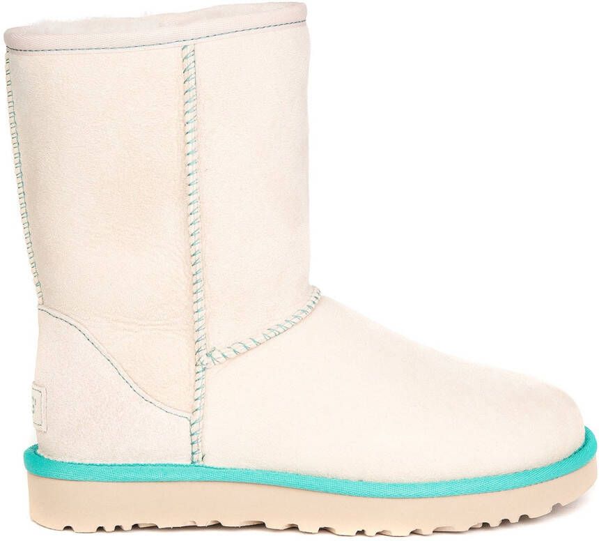 UGG classic short ii neon boots natural leather fur lined zln