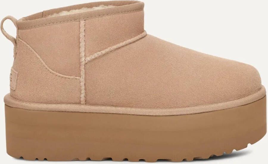 UGG CLASSIC ULTRA MINI PLATFORM W Volwassenen Gevoerde laarzenSnowbootsDames laarzen Wit beige
