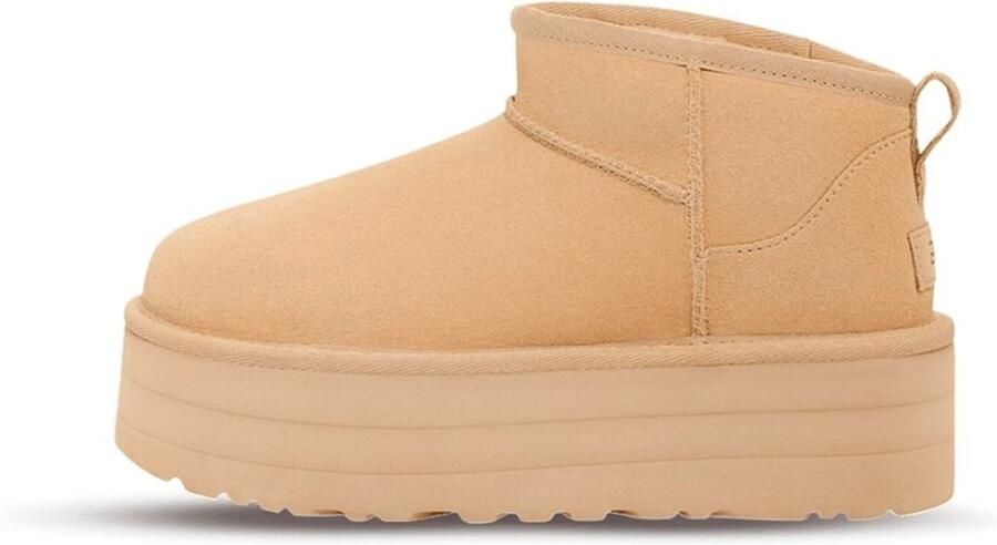 UGG Boot Beige