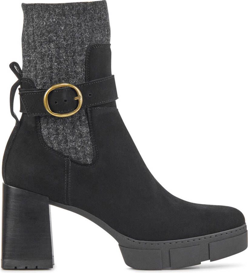 UNISA Enkellaarsjes Dames Kalexi Maat: 42 Materiaal: Suède Kleur: Zwart