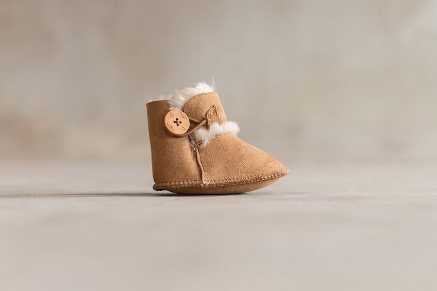 Van Buren Sinds 1861 Wollen babyslofjes Davin 100% schapenvacht Babyschoentjes van lamsvacht Camel