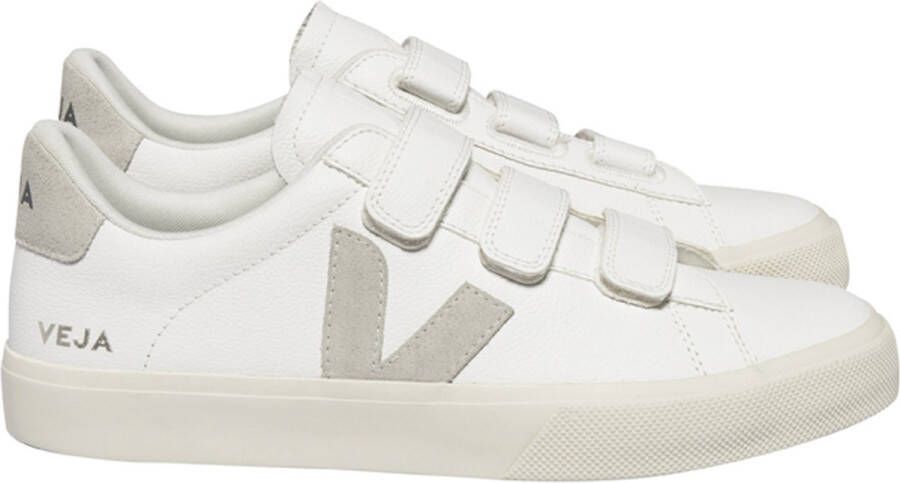 VEJA Lage Sneakers Recife Logo Maat: 41 Materiaal: Leer Kleur: Wit