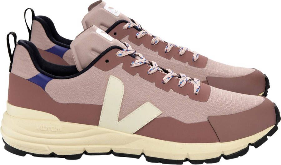 Veja Dekkan Sneakers met Alveomesh en VIBRAM-zool Pink Dames