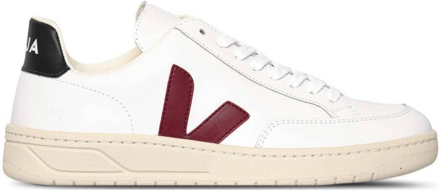 Veja Witte veganistisch leren sneakers met stijlvol ontwerp Wit