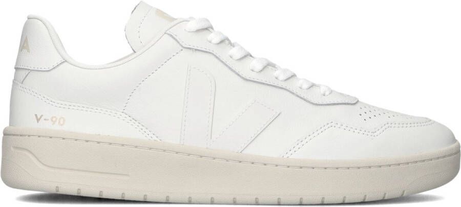 VEJA Lage Sneakers V-90 Maat: 41 Materiaal: Leer Kleur: Wit
