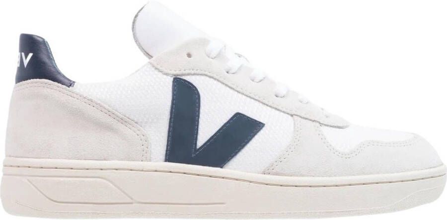 Veja Gerecyclede B-Mesh Sneakers met Marineblauwe Accenten White