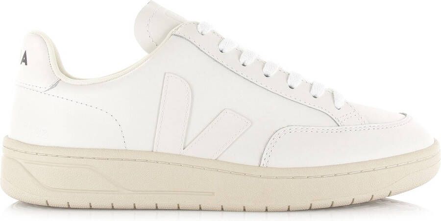 Veja Witte veganistisch leren sneakers met stijlvol ontwerp Wit