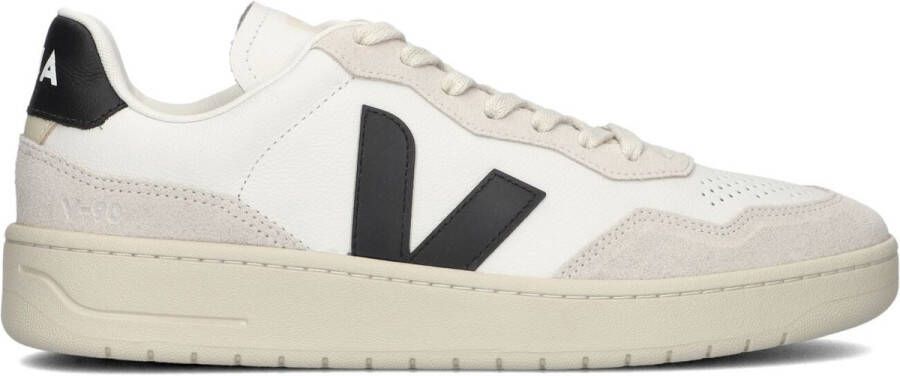 VEJA Lage Sneakers Dames V-90 Maat: 45 Materiaal: Leer Kleur: Wit