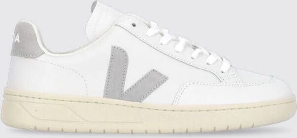 VEJA Lage Sneakers V-90 Maat: 41 Materiaal: Leer Kleur: Wit