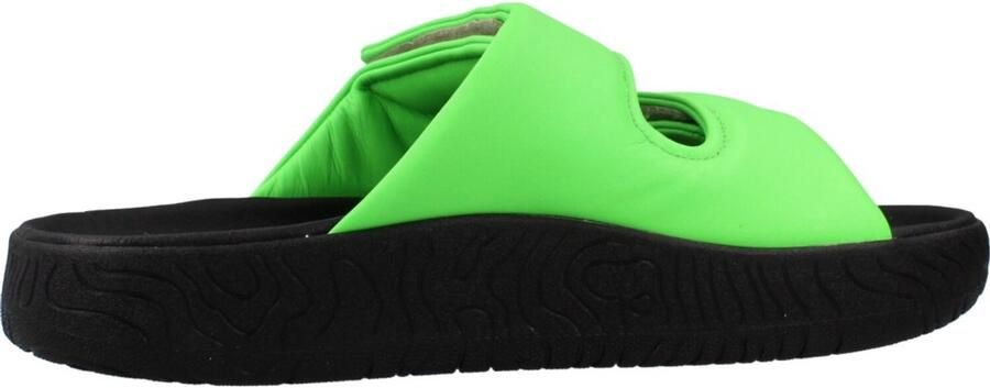Veja EM0221350A Groen