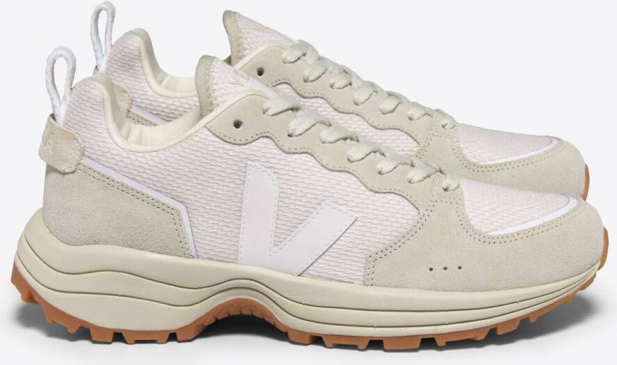 VEJA Lage Sneakers Dames Venturi Ii Maat: 37 Materiaal: Suède Kleur: Wit
