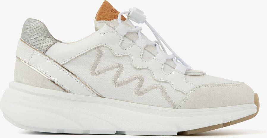 VIA VAI Lage Sneakers Dames Vic Naya Maat: 40 Materiaal: Textiel Kleur: Zand