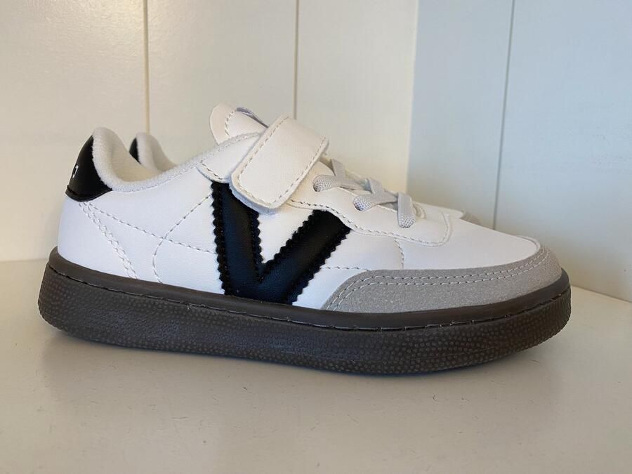 Victoria Moderne en comfortabele kindersneakers