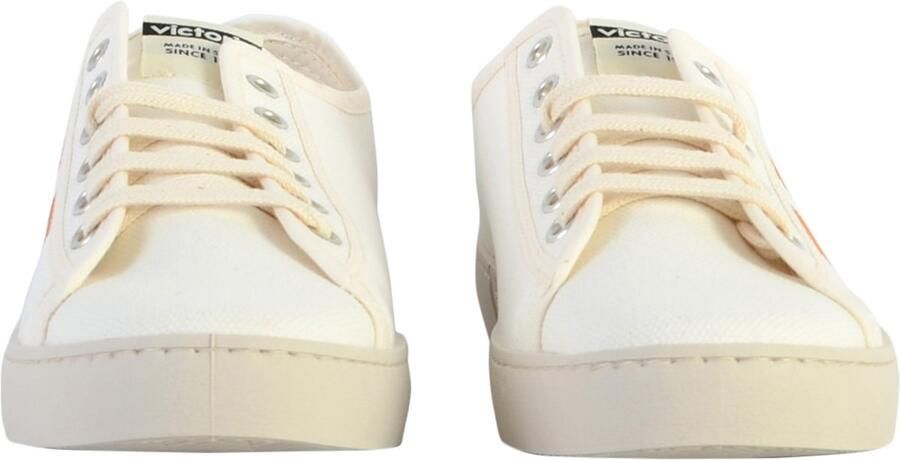 Victoria Trainers