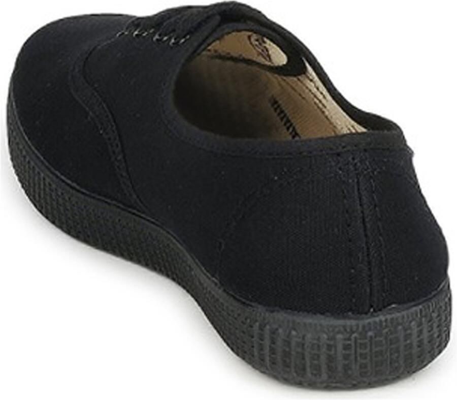 Victoria Zwart veterschoenen