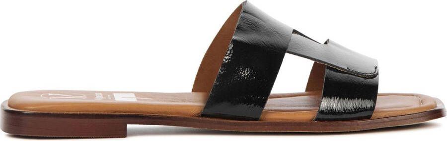 VIGUERA Slippers Dames 2010 Maat: 38 Materiaal: Leer Kleur: Zwart