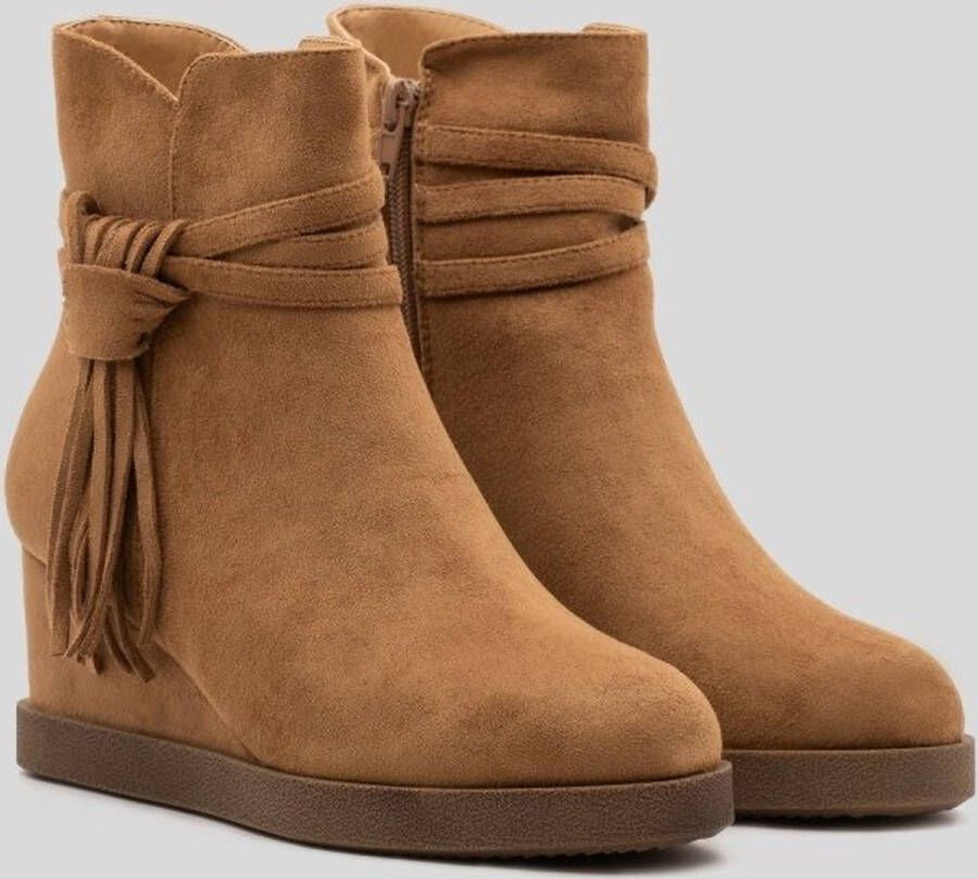 Weloveshoes Black Friday Deal Dames Enkellaarzen Western Suedine Camel