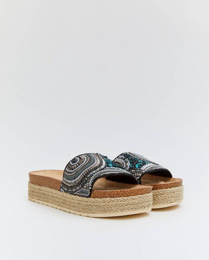 Weloveshoes SmileFavorites Instappers Slippers Western Zwart Imitatieleer
