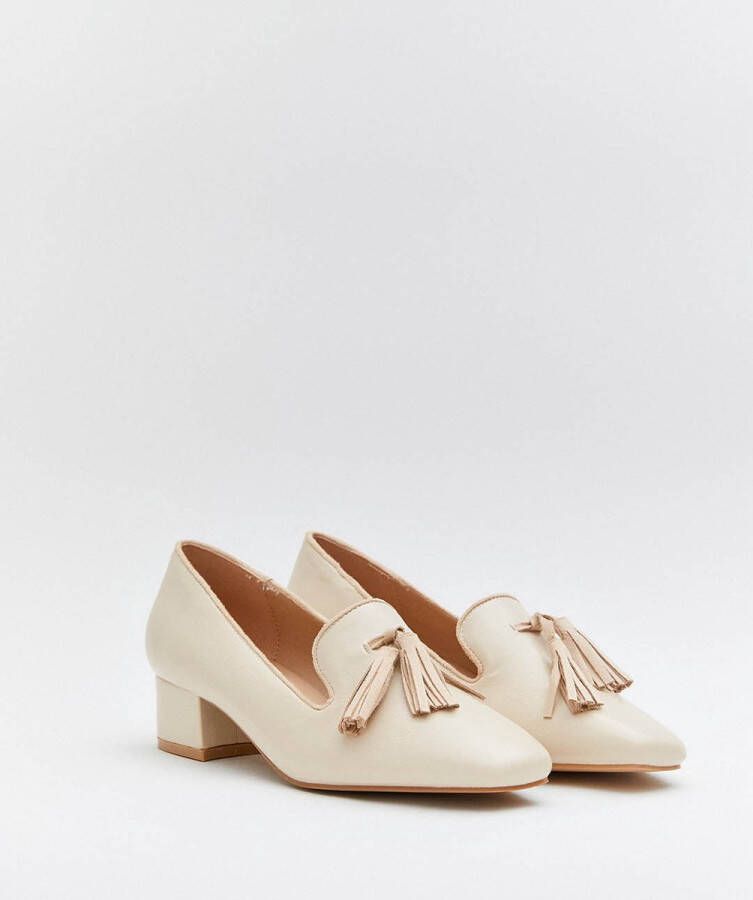 Weloveshoes SmileFavorites Loafers & Espadrilles met Hak Camel Suedine