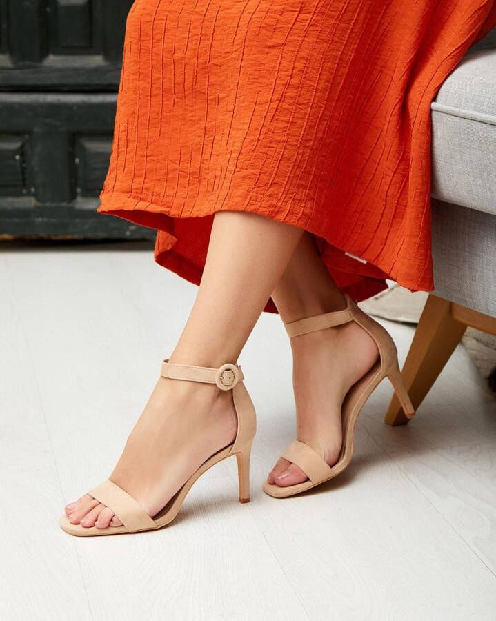 Weloveshoes SmileFavorites Sandalen met Hak Beige Imitatieleer