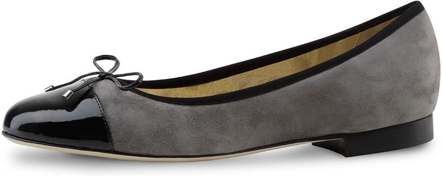 Werner Kern Ballerinas Werner Kern Mila Ballerina schoenen dames Klassieke Ballerina's Grijs suede en zwart lakleer Instappers Damesschoenen Ballet flats Zwart grijs
