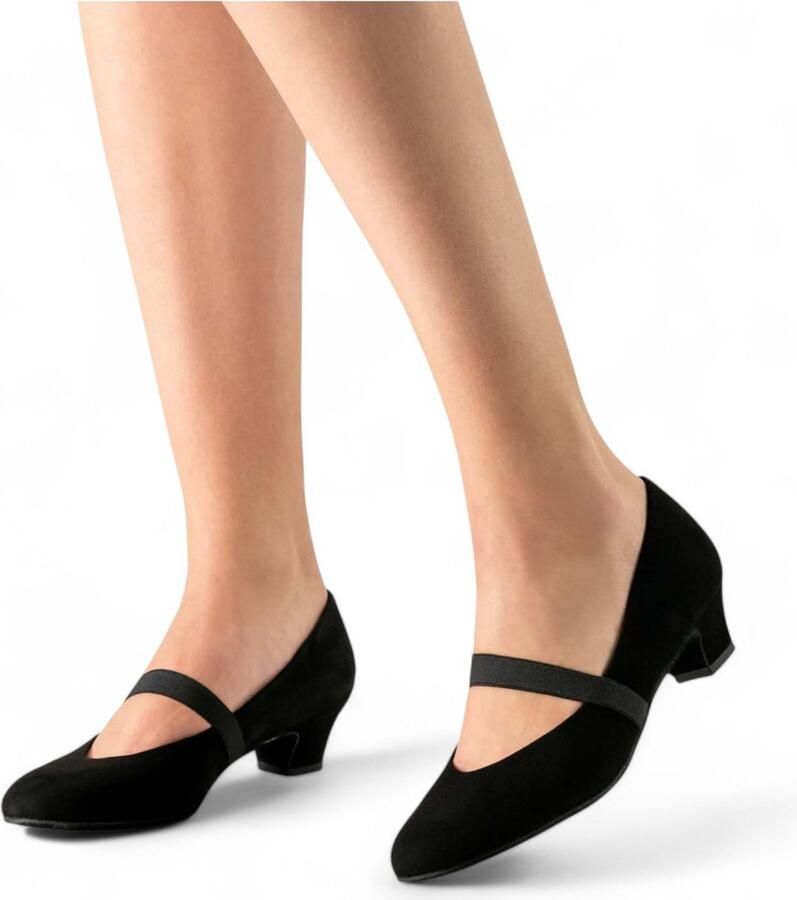 Werner Kern Daniela Comfortabele Dames Dansschoenen Elastisch Wreefbandje Zacht zwart suède Gesloten model Brede pasvorm Ondersteunend voetbed Blokhak Ballroom Tango Werner Kern Zwart