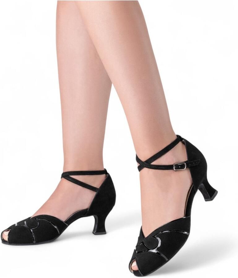 Werner Kern Nellie dames dansschoen Zwarte suède met lakleer Open teen dansschoen Elegante kruisband Comfortabele hak Bredere pasvorm Ademende leren voering Sude zool Salsa Social Ballroom Zwart