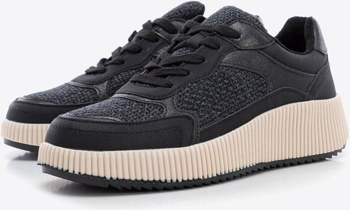 WITTCHEN Dames Sneakers Zwarte Eco-leer Dikke Platform Modern Design