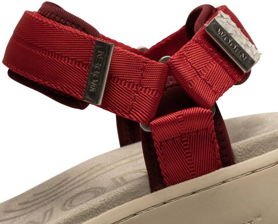 Woden Sandalen Line