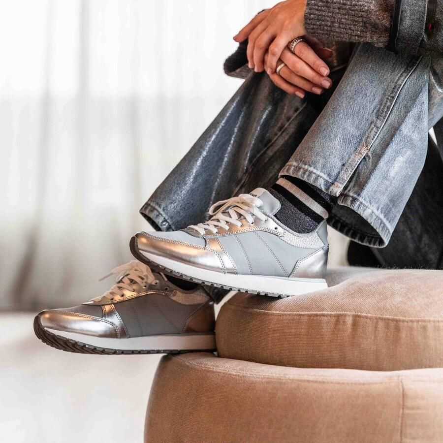 Woden Ronja Metallic Sneakers zilver Leer